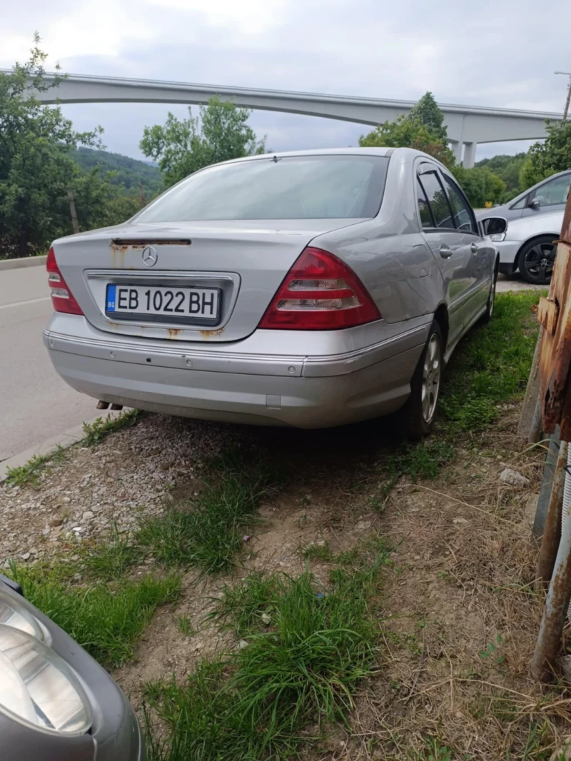 Mercedes-Benz C 320, снимка 5 - Автомобили и джипове - 48349667