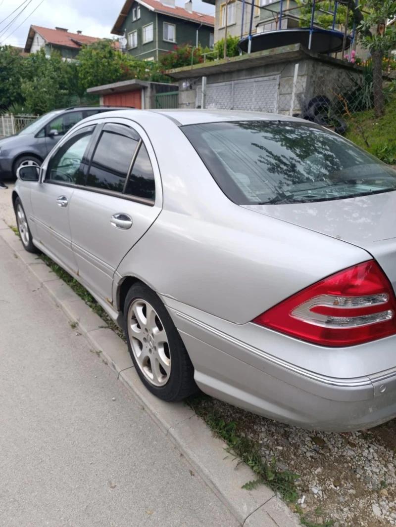 Mercedes-Benz C 320, снимка 6 - Автомобили и джипове - 48349667