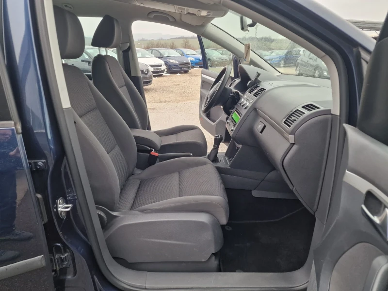 VW Touran 1.6TDI-10%, снимка 12 - Автомобили и джипове - 48452826