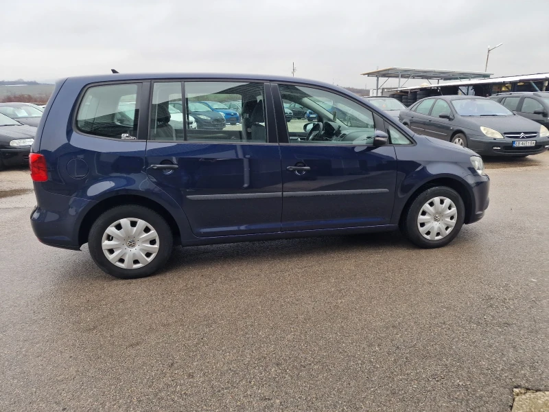 VW Touran 1.6TDI, снимка 8 - Автомобили и джипове - 48452826