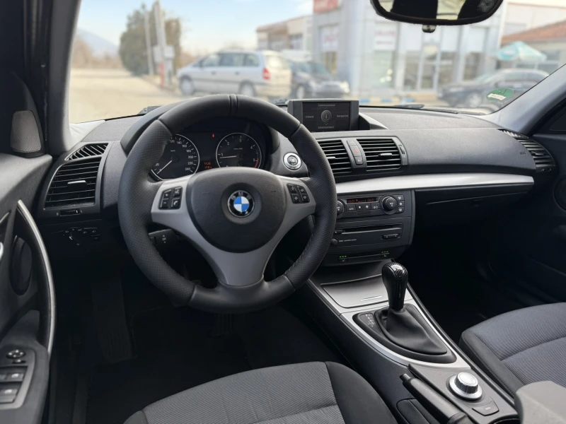 BMW 120 Navi/Auto, снимка 12 - Автомобили и джипове - 48797836