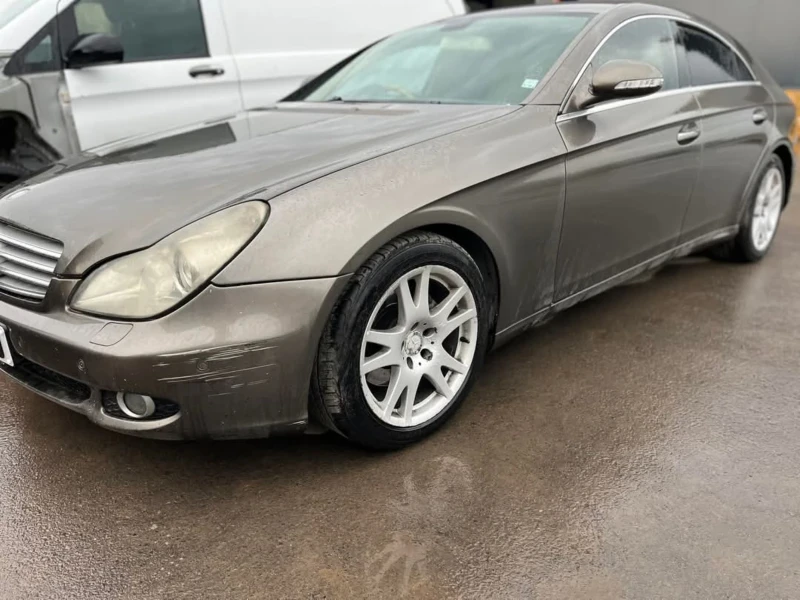 Mercedes-Benz CLS 642, снимка 8 - Автомобили и джипове - 49709950
