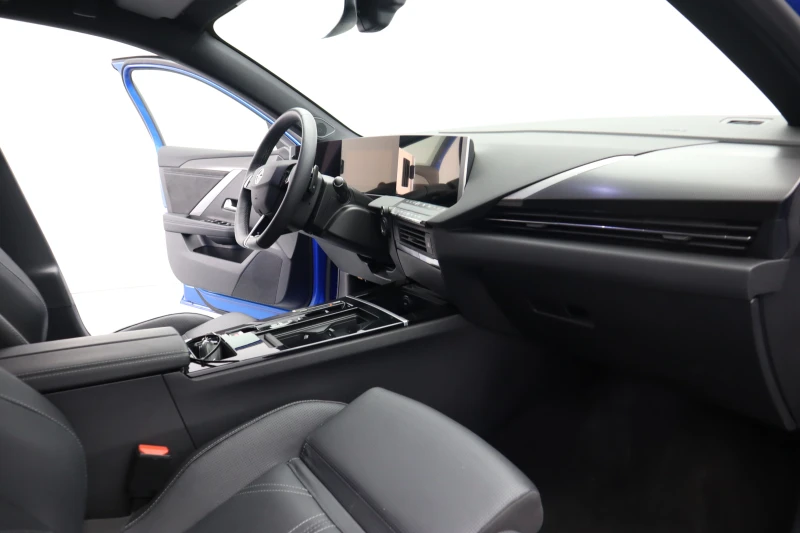 Opel Astra Sports Tourer Ultimate, снимка 9 - Автомобили и джипове - 51653437