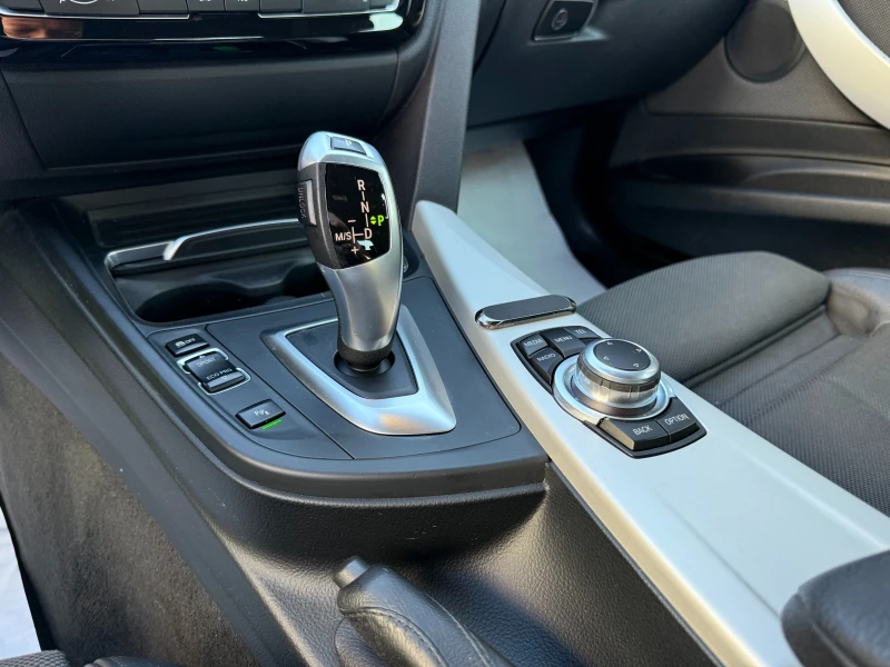 BMW 3gt 6 МЕСЕЦА ГАРАНЦИЯ/Facelift/Лазерни Фарове/Подгрев, снимка 11 - Автомобили и джипове - 52142015