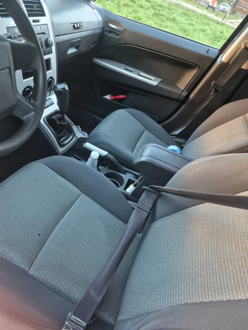 Dodge Caliber, снимка 5 - Автомобили и джипове - 52403852