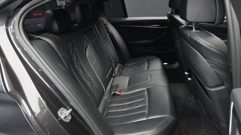 BMW 520 d M sport, снимка 11 - Автомобили и джипове - 52561703