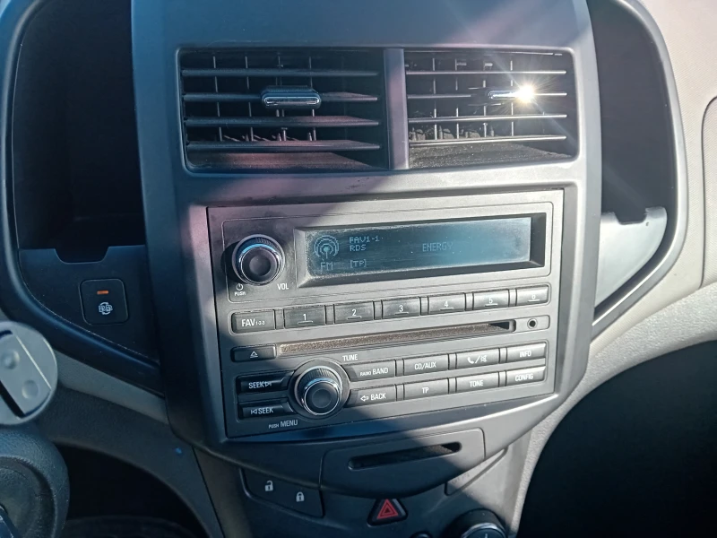 Chevrolet Aveo Газ, снимка 10 - Автомобили и джипове - 52583700