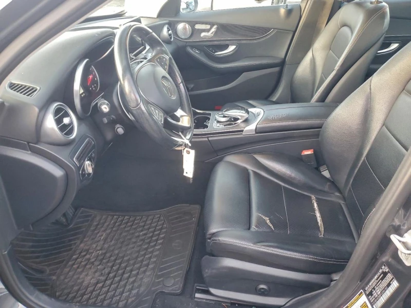Mercedes-Benz C 300 4MATIC, снимка 7 - Автомобили и джипове - 52955277