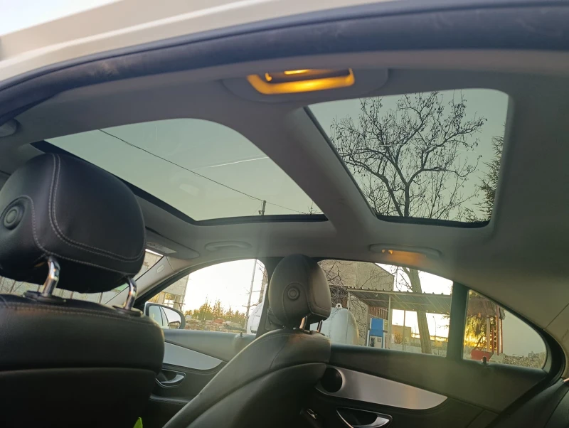 Mercedes-Benz C 220 4 matic panorama full led, снимка 10 - Автомобили и джипове - 53089260