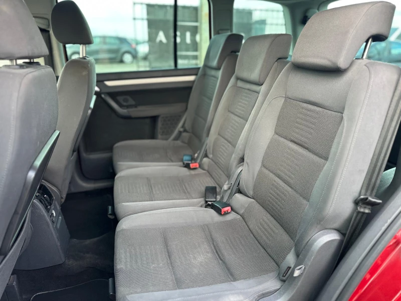 VW Touran / 2.0TDI / 6+ 1 / , снимка 10 - Автомобили и джипове - 53119803
