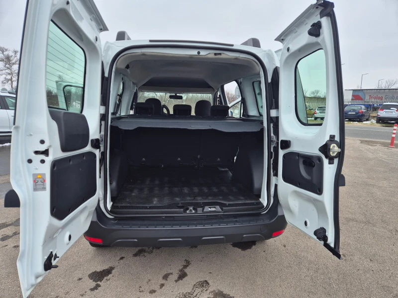 Dacia Dokker 1.6 M /T-102kc, снимка 11 - Автомобили и джипове - 53350610