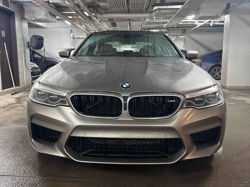 BMW M5 * CARFAX * HARMAN KARDON* КАРБОНОВ ТАВАН* , снимка 6 - Автомобили и джипове - 53527142