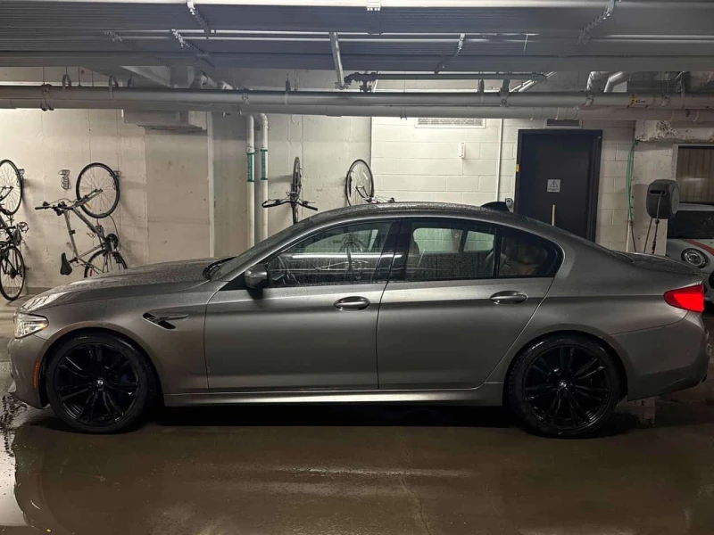 BMW M5 * CARFAX * HARMAN KARDON* КАРБОНОВ ТАВАН* , снимка 2 - Автомобили и джипове - 53527142