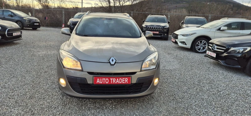 Renault Megane 2.0-140кс.автомат., снимка 2 - Автомобили и джипове - 53565595