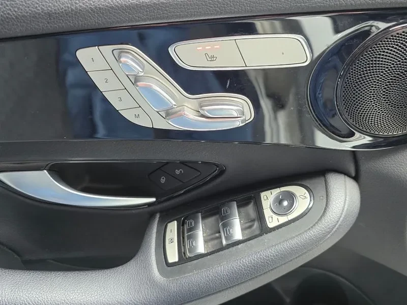 Mercedes-Benz C 200 2.0, снимка 14 - Автомобили и джипове - 54278075