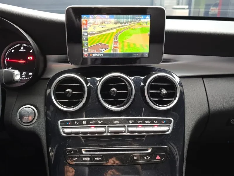 Mercedes-Benz C 200 2.0, снимка 17 - Автомобили и джипове - 54278075