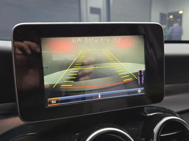 Mercedes-Benz C 200 2.0, снимка 16 - Автомобили и джипове - 54278075