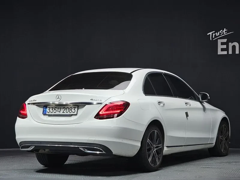 Mercedes-Benz C 220 d, снимка 2 - Автомобили и джипове - 54287272