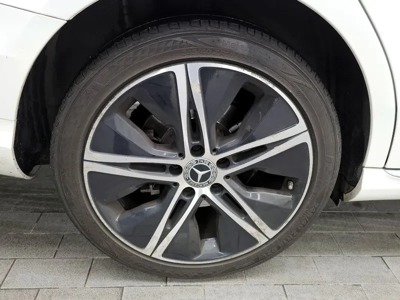 Mercedes-Benz C 220 d, снимка 5 - Автомобили и джипове - 54287272