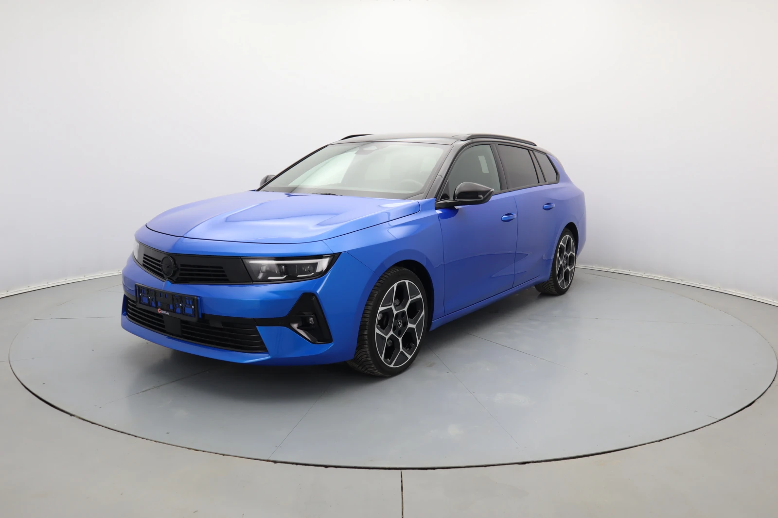 Opel Astra Sports Tourer Ultimate, снимка 1