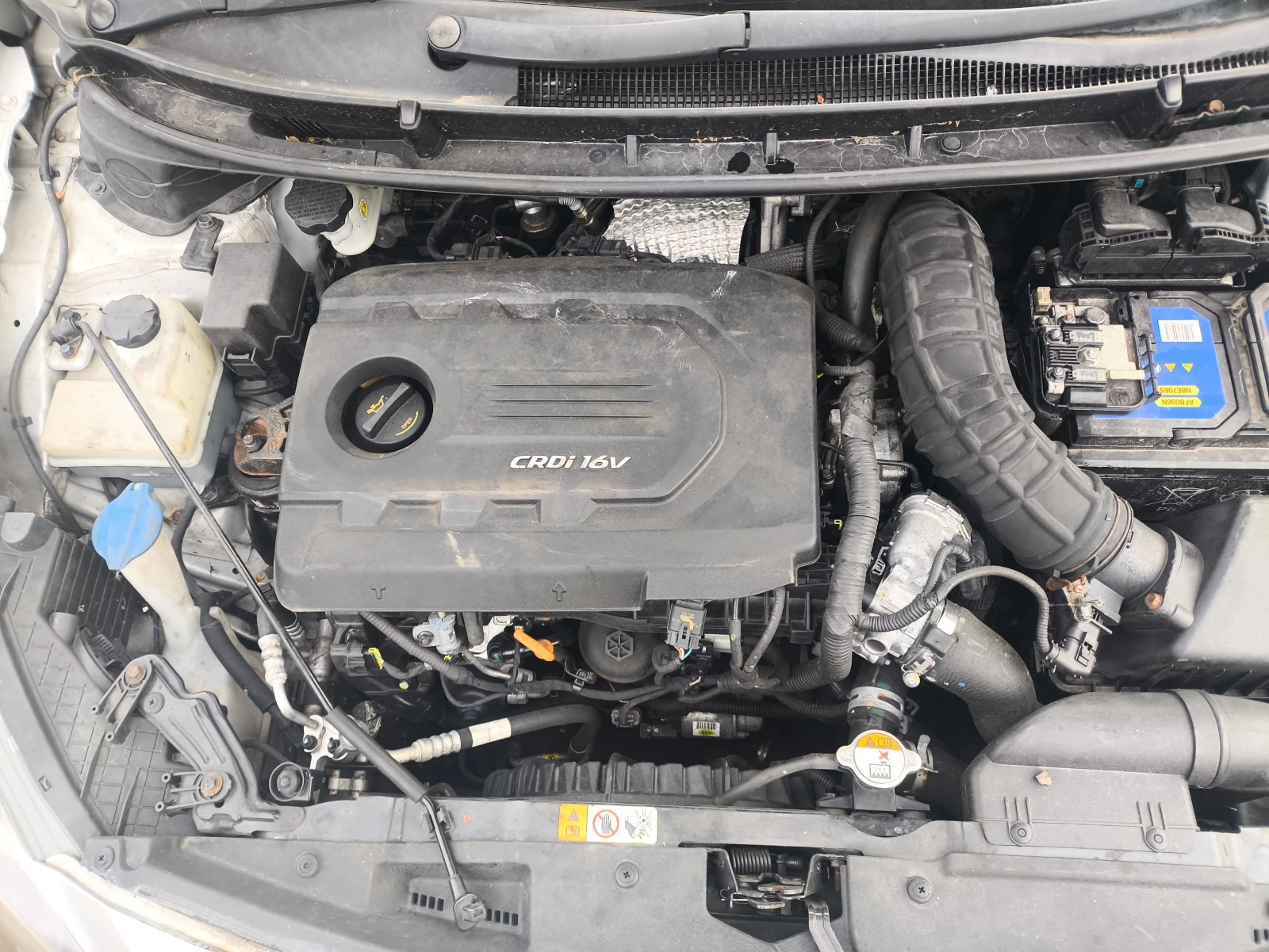 Hyundai I30 1.6crdi - изображение 8