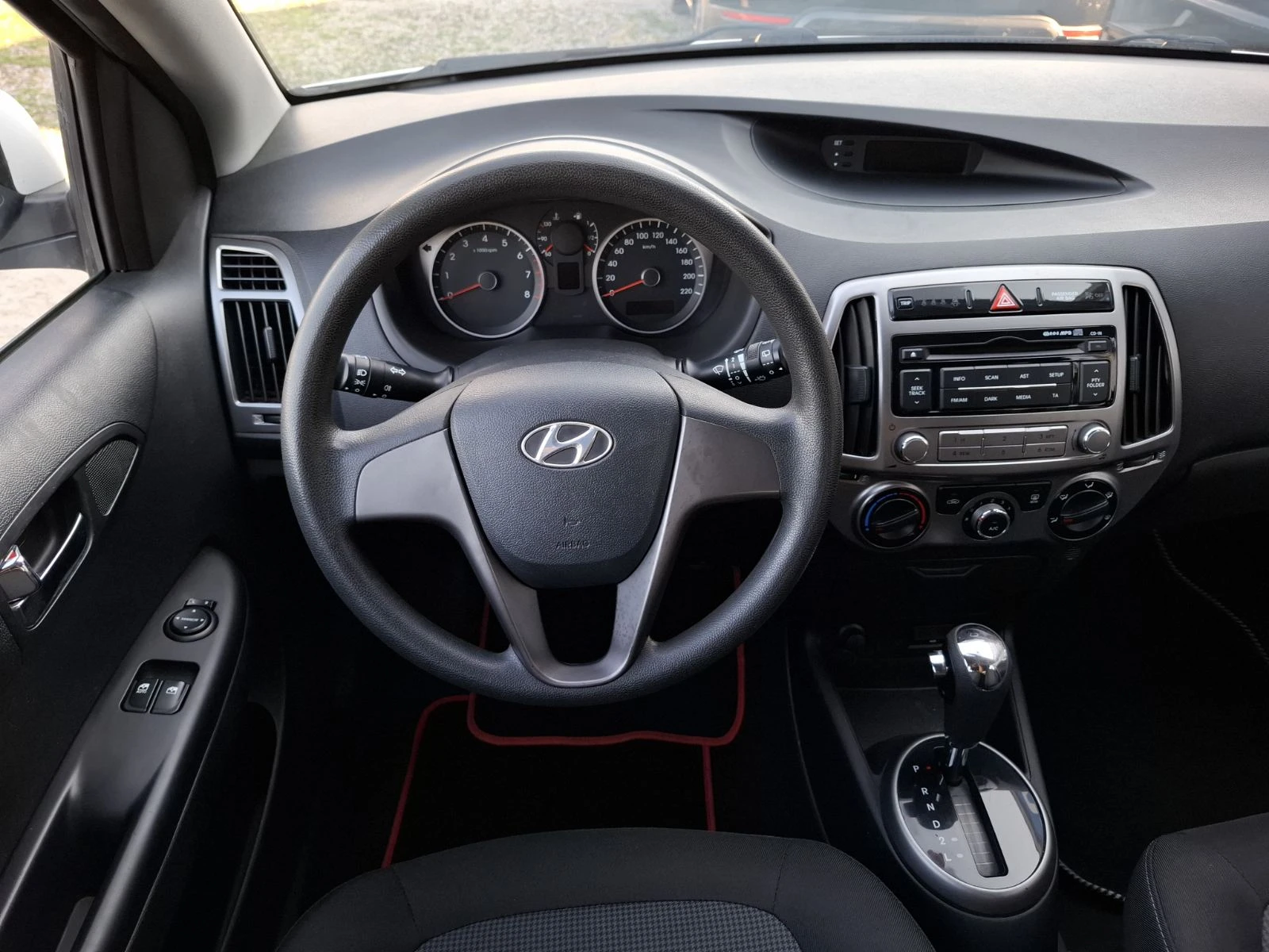 Hyundai I20 1.4i АВТОМАТИК - изображение 9