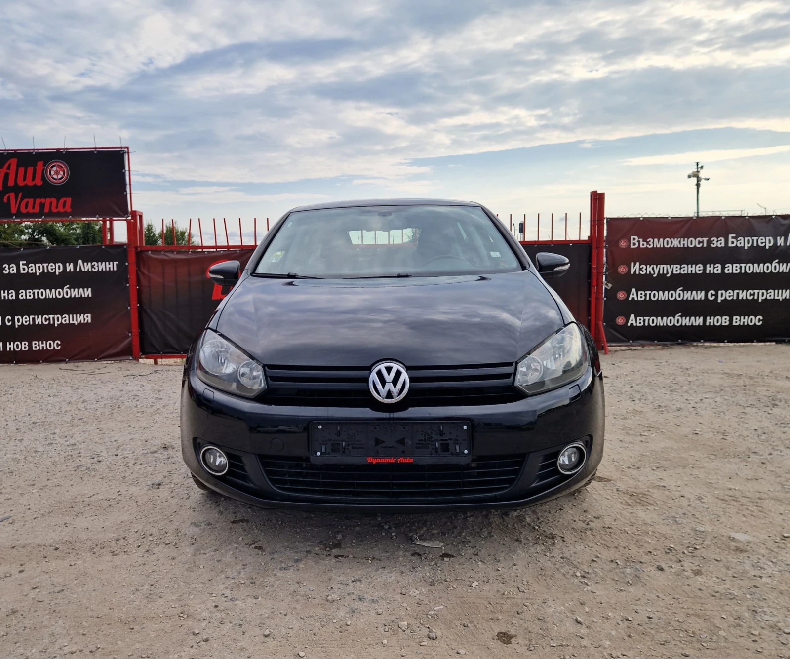 VW Golf Регистриран / Автомат / Обслужен / Лизинг  - изображение 2