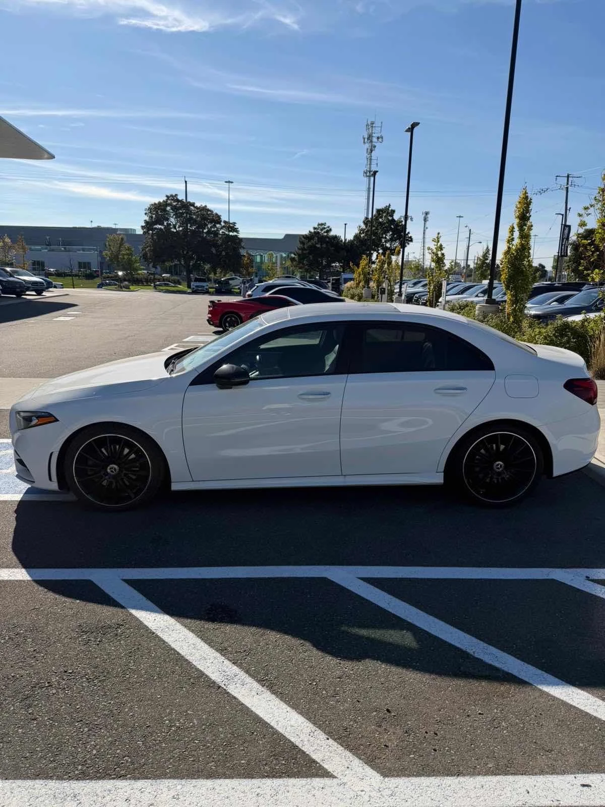 Mercedes-Benz A 220 4MATIC * * CARFAX * * АВТО КРЕДИТ * *  - изображение 5