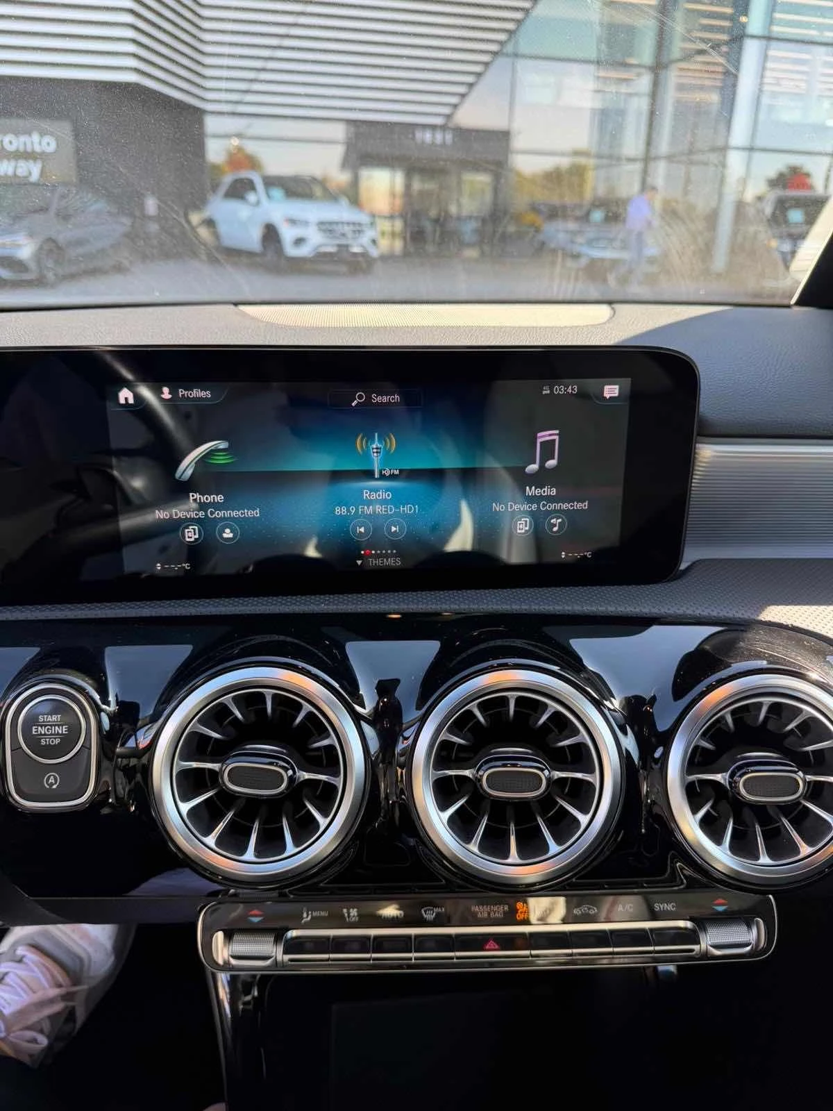 Mercedes-Benz A 220 4MATIC * * CARFAX * * АВТО КРЕДИТ * *  - изображение 8