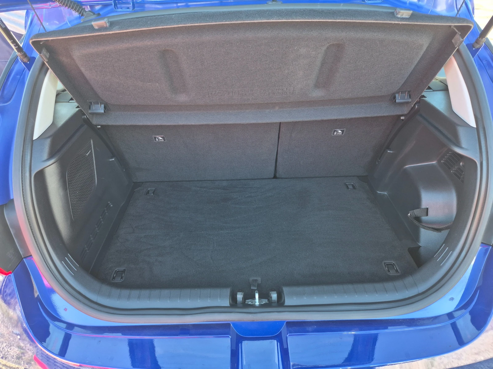 Hyundai I20 1.0/GERMANY/FULL/NAVI/KAMERA/BOSE/KEYLESS | Mobile.bg   10