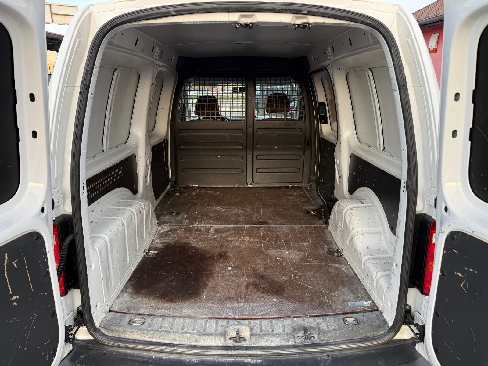 VW Caddy Maxi, 1.4TGi, Фабричен МЕТАН! * 238 000км* Топ! - изображение 7