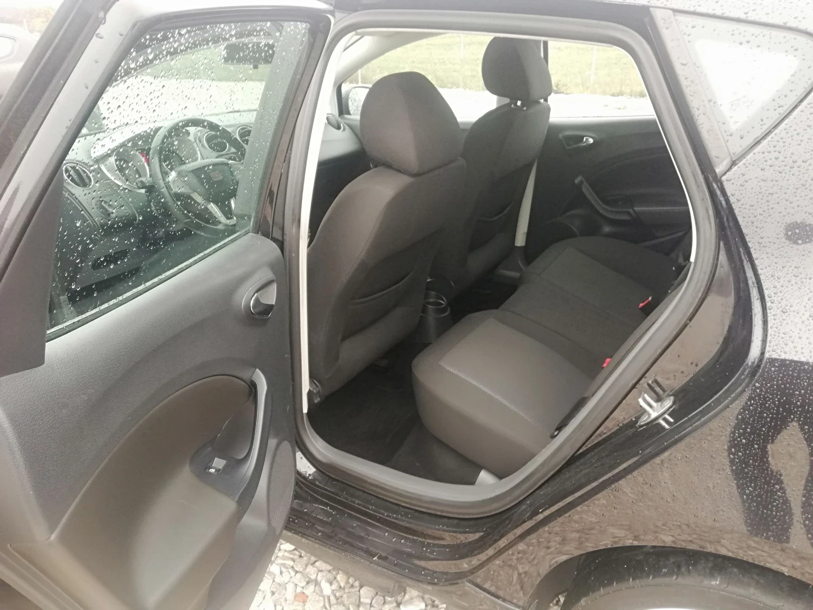 Seat Ibiza 1.6i kli navi  IT - изображение 10