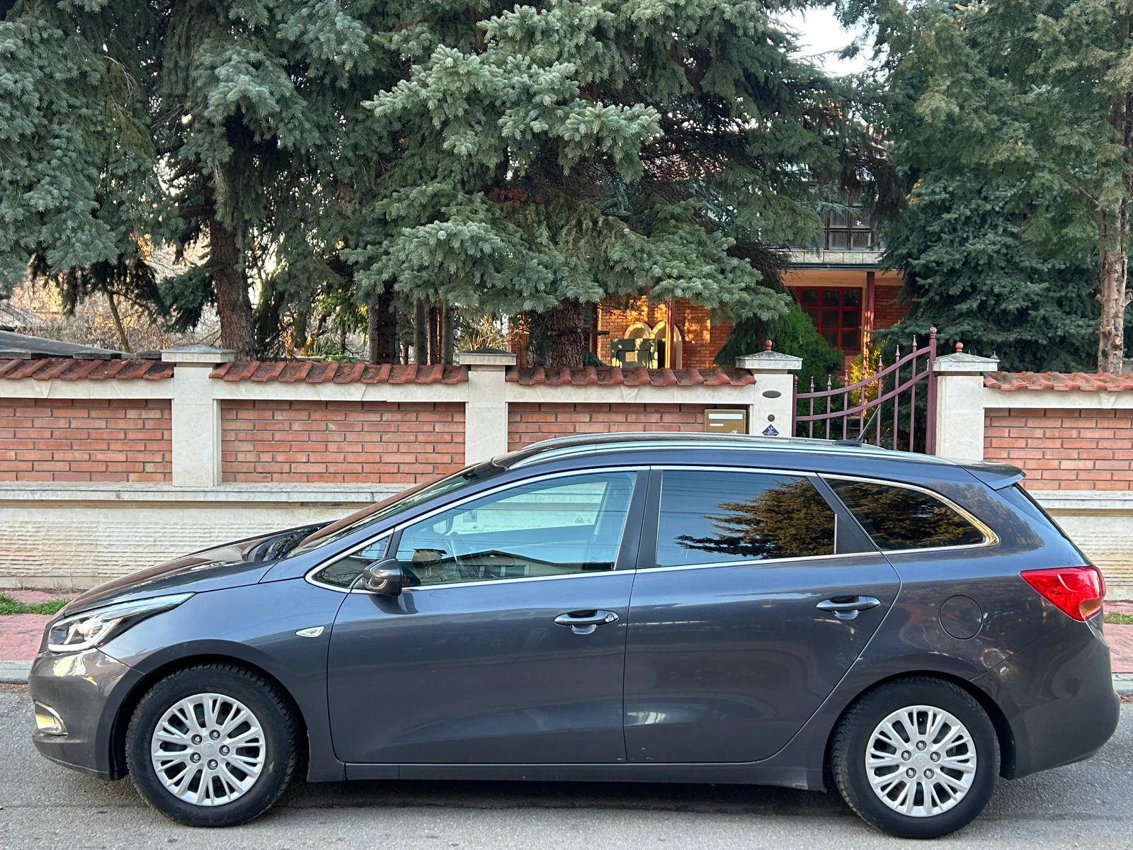 Kia Ceed 1, 6CRDI 128К - изображение 7