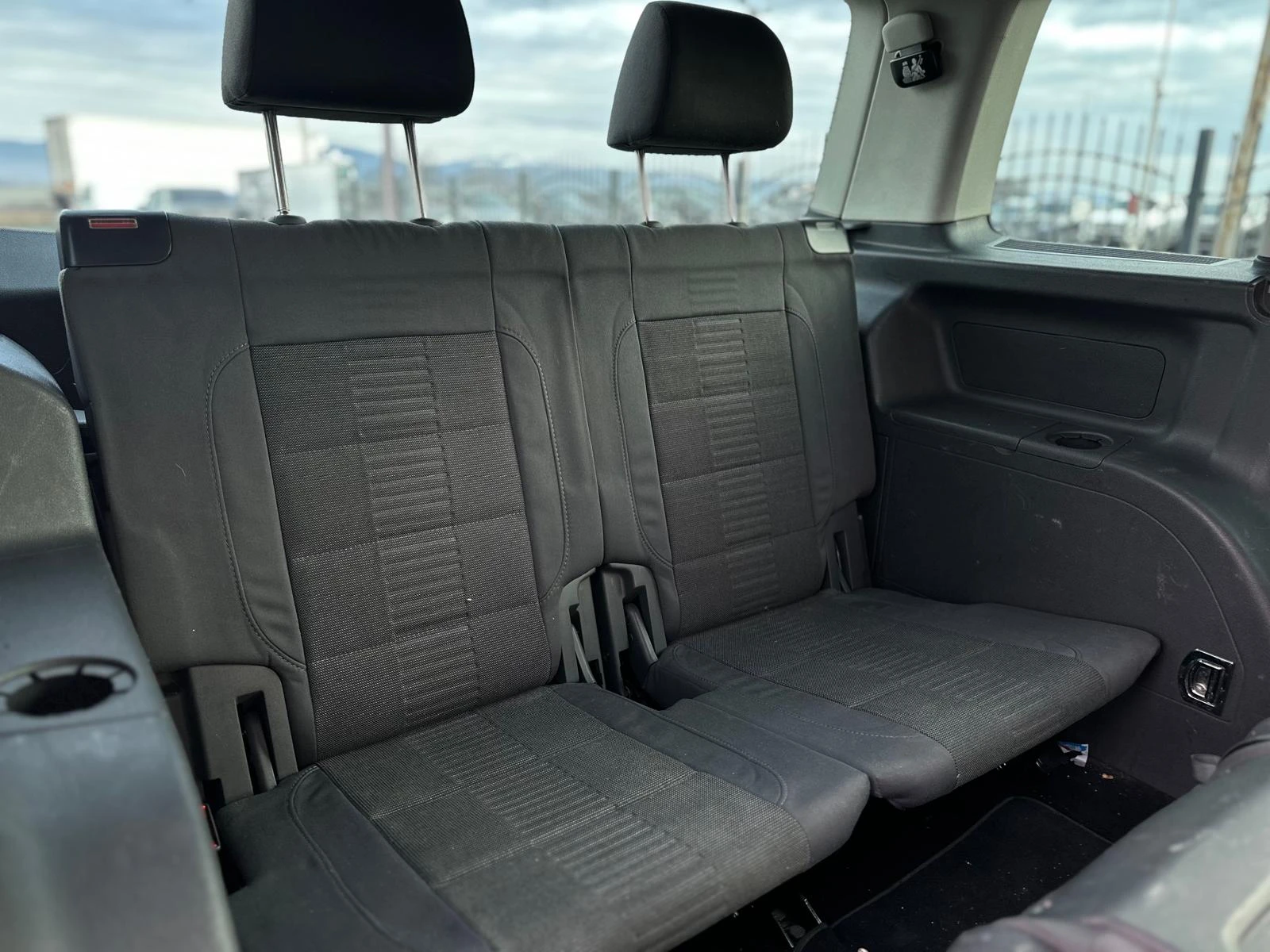 VW Touran / 2.0TDI / 6+ 1 /  | Mobile.bg � ����������� 12