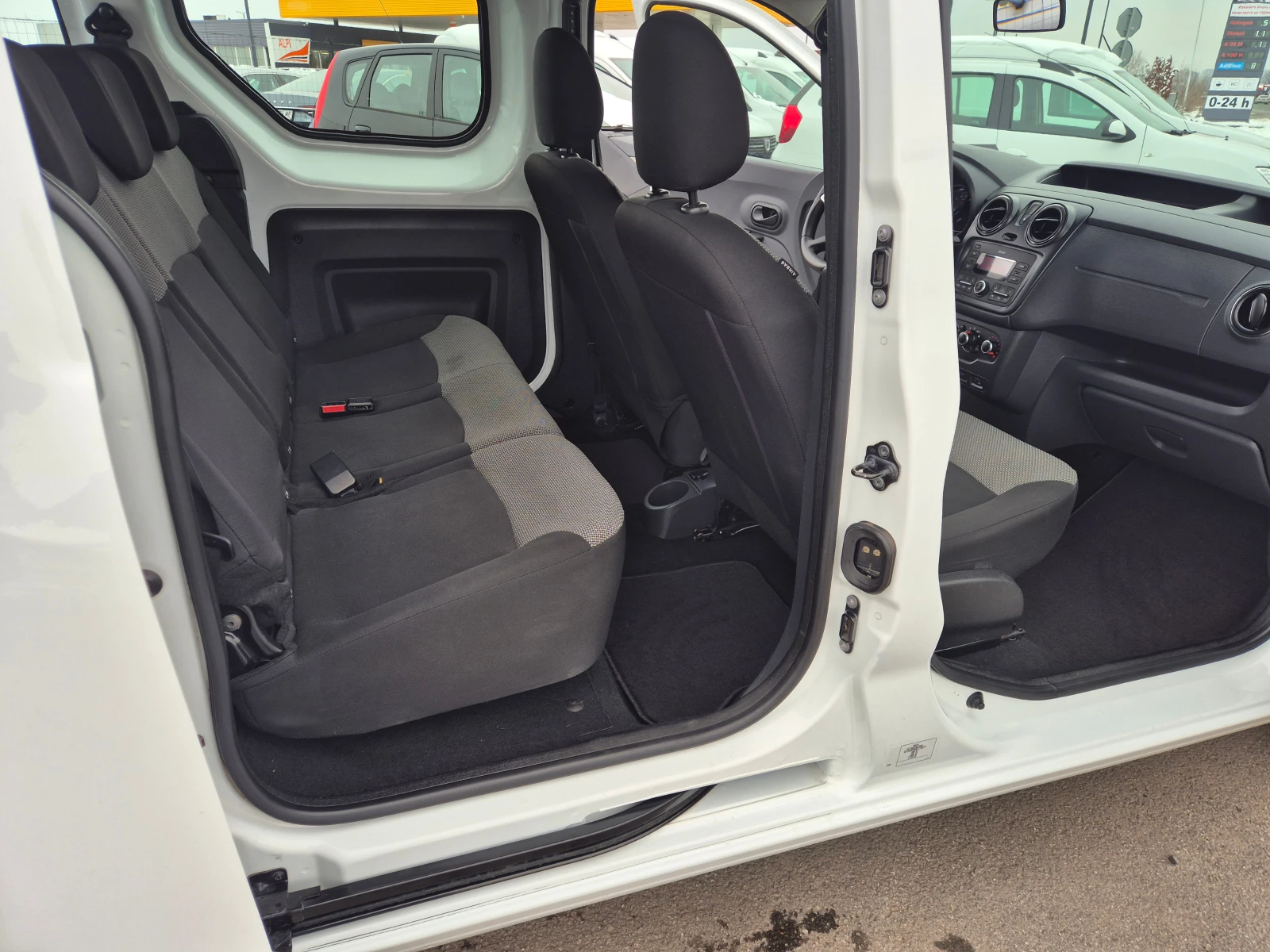 Dacia Dokker 1.6 M /T-102kc - изображение 10