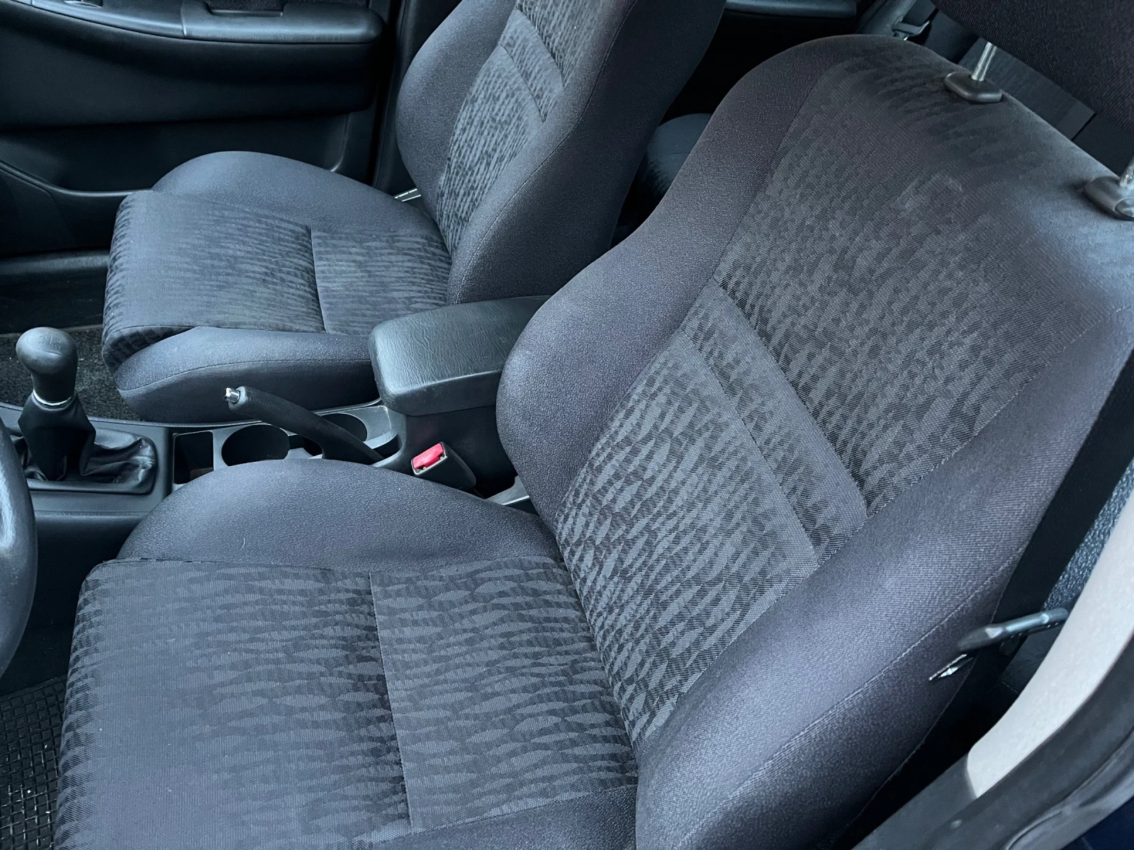 Toyota Corolla 1.6 ТОП СЪСТОЯНИЕ  - изображение 8