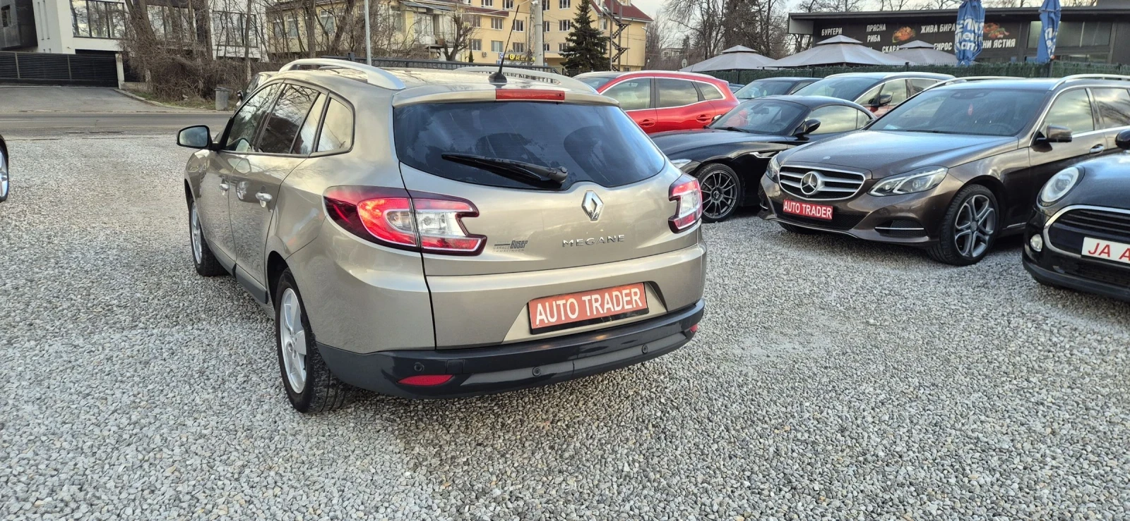 Renault Megane 2.0-140кс.автомат. - изображение 8