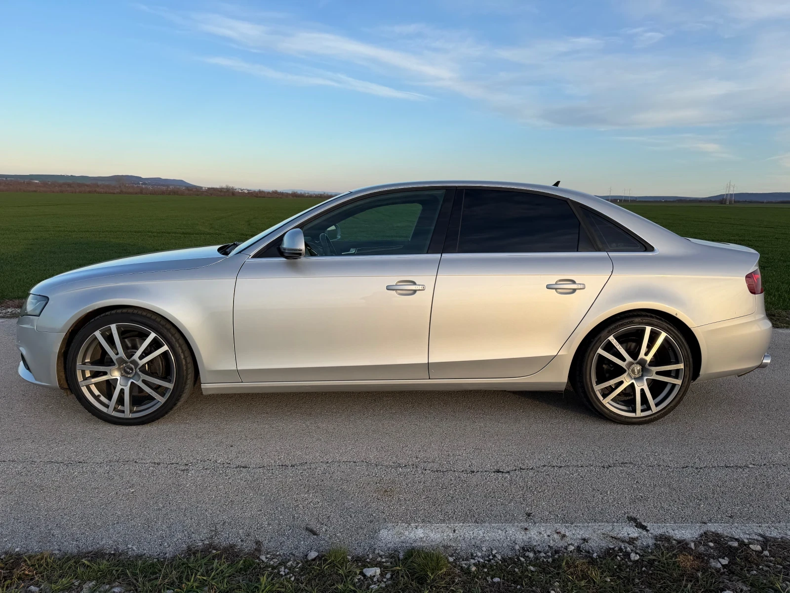 Audi A4 3.2FSI QUATTRO, снимка 8 - Автомобили и джипове - 53773341