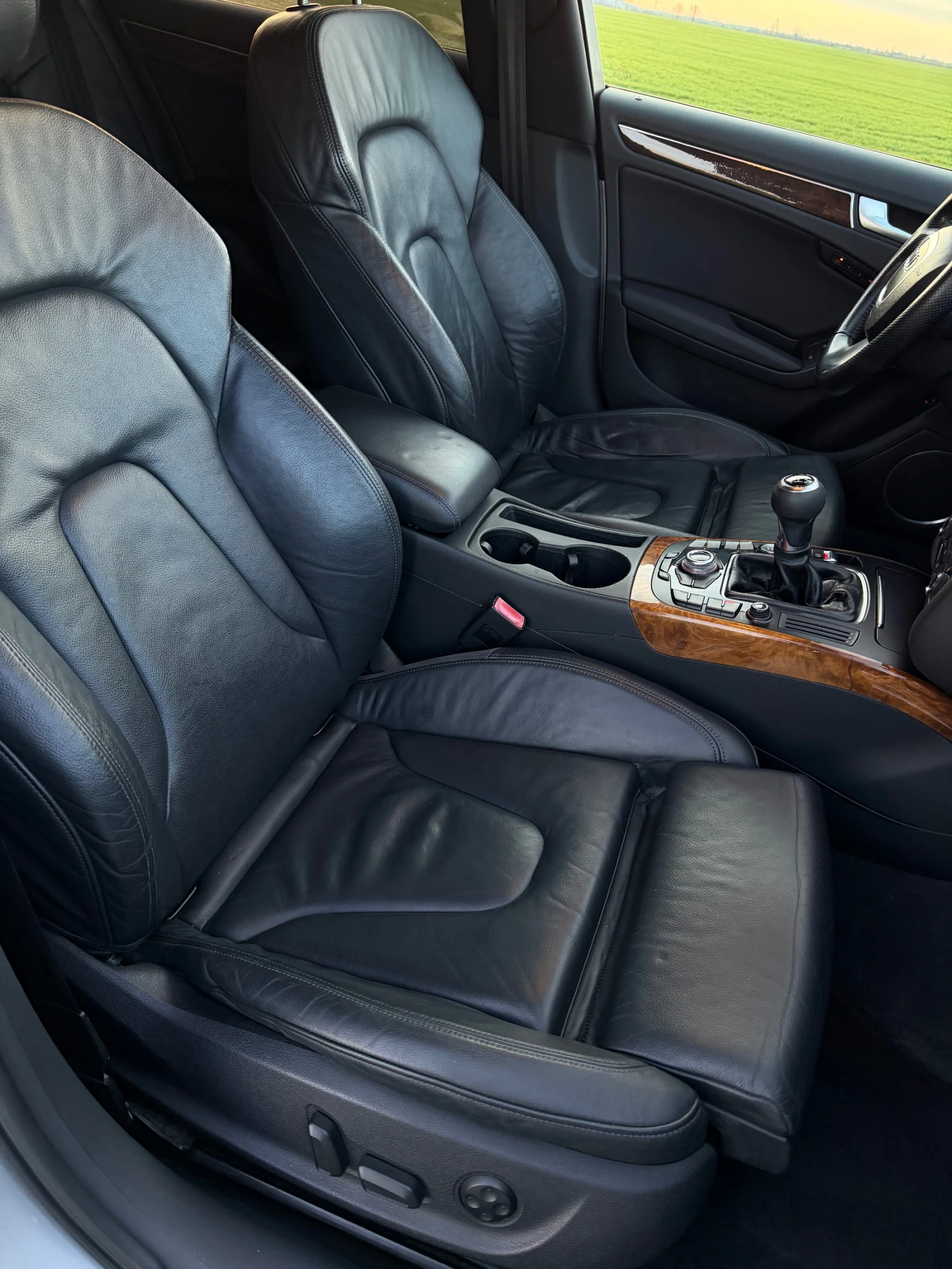 Audi A4 3.2FSI QUATTRO, снимка 14 - Автомобили и джипове - 53773341