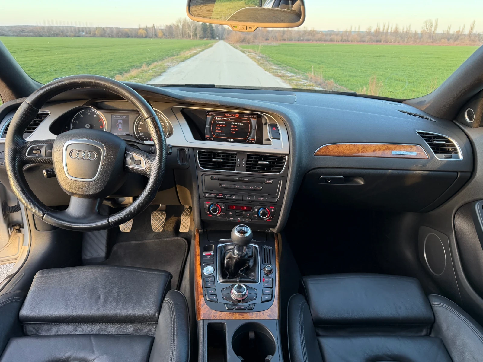 Audi A4 3.2FSI QUATTRO, снимка 12 - Автомобили и джипове - 53773341