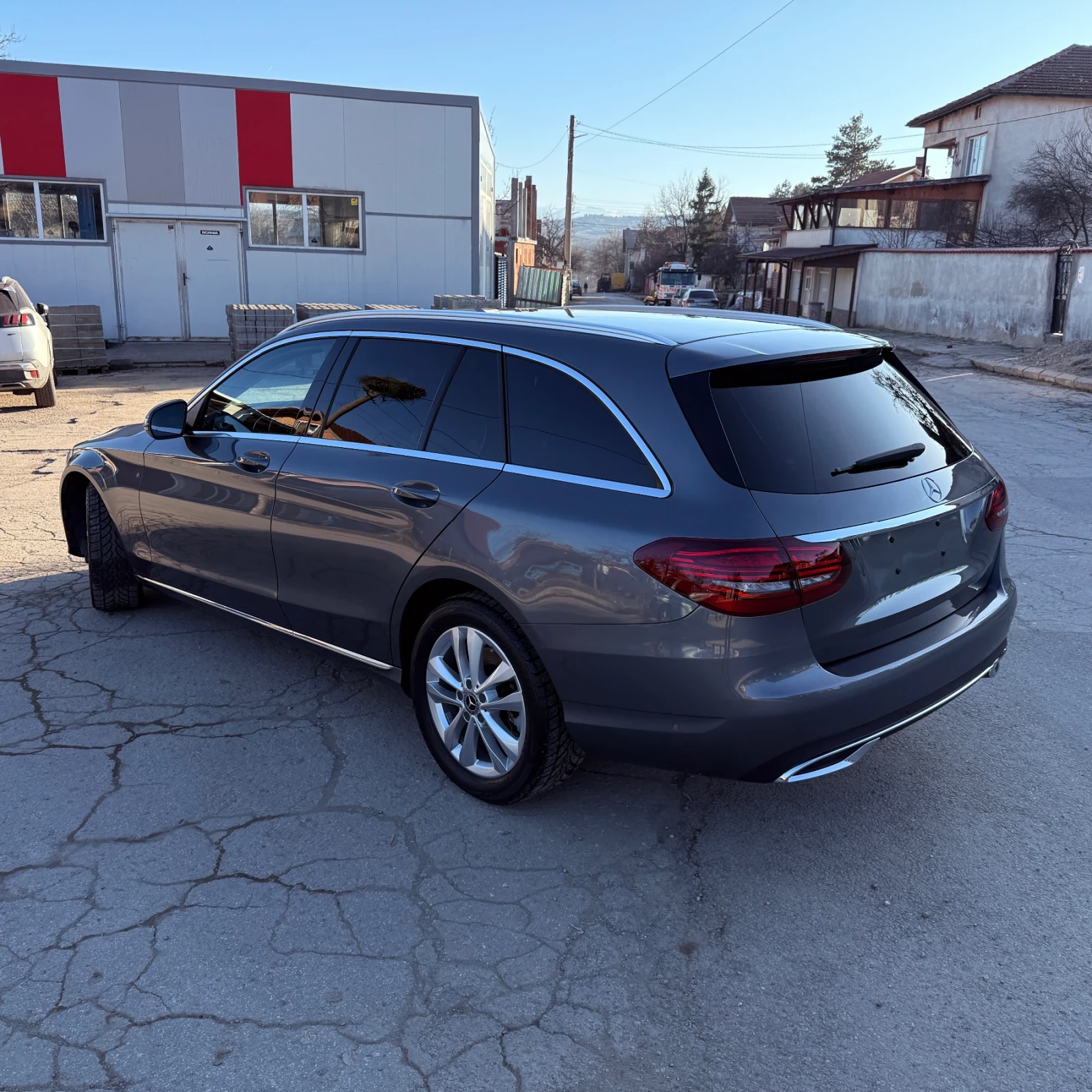 Mercedes-Benz C 220 9 G-tronic / 4 MATIC, снимка 7 - Автомобили и джипове - 53894546