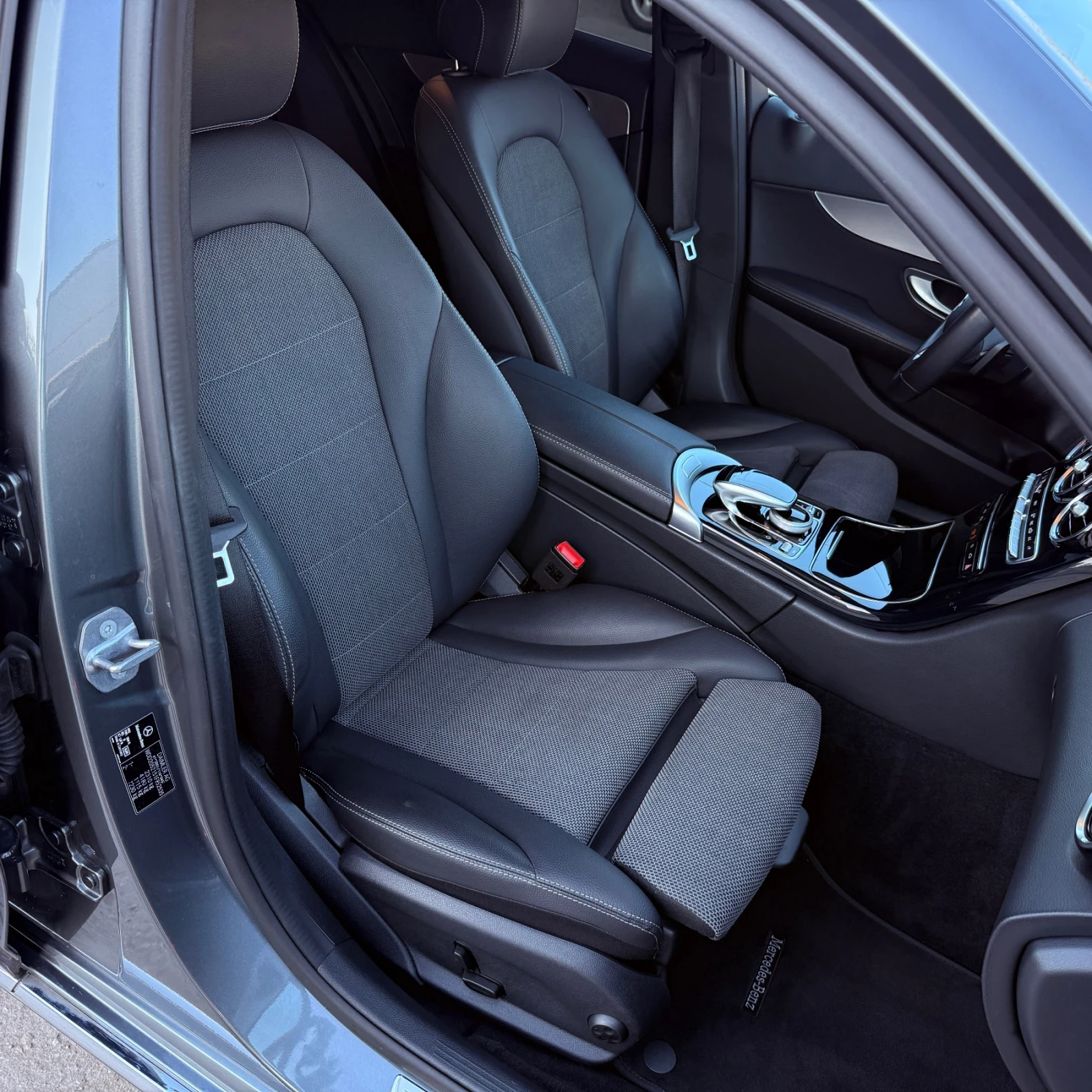 Mercedes-Benz C 220 9 G-tronic / 4 MATIC, снимка 10 - Автомобили и джипове - 53894546