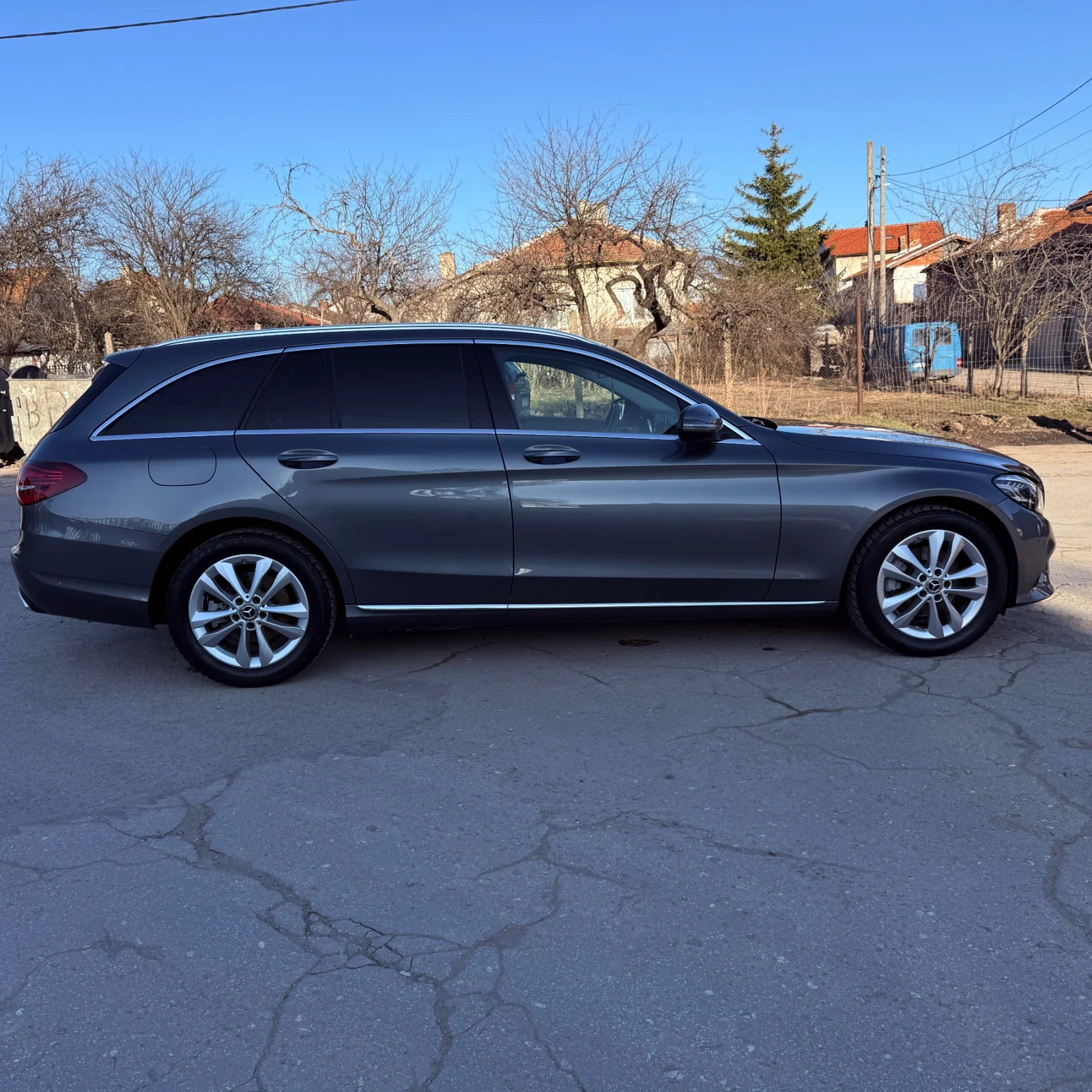 Mercedes-Benz C 220 9 G-tronic / 4 MATIC, снимка 4 - Автомобили и джипове - 53894546