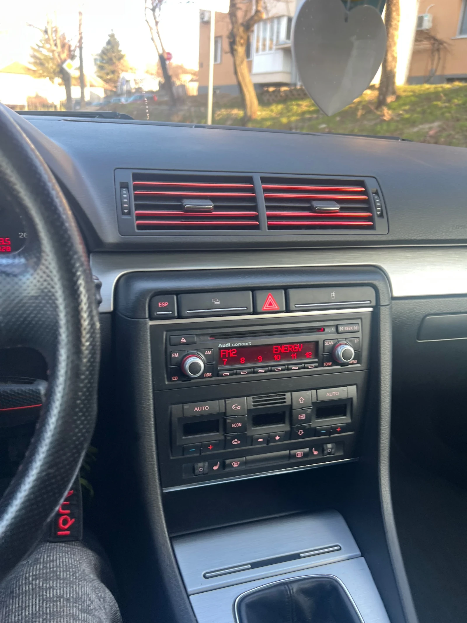 Audi A4, снимка 6 - Автомобили и джипове - 53953226