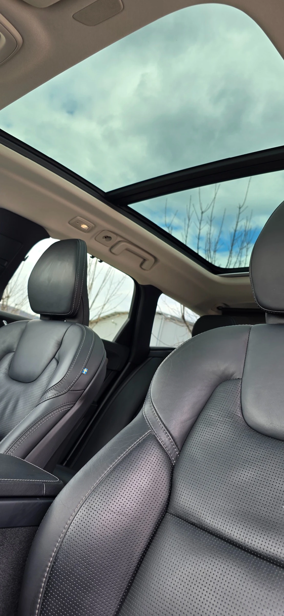 Volvo V90 Cross Country, снимка 10 - Автомобили и джипове - 53975431