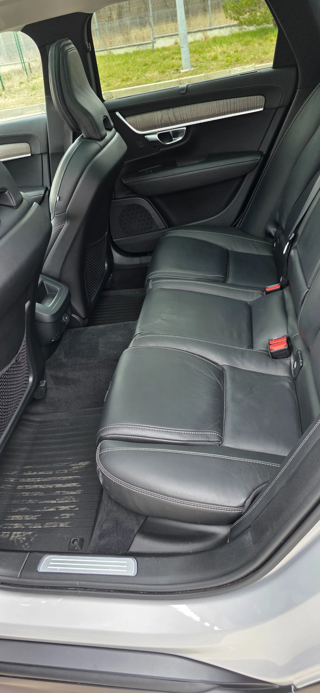 Volvo V90 Cross Country, снимка 8 - Автомобили и джипове - 53975431