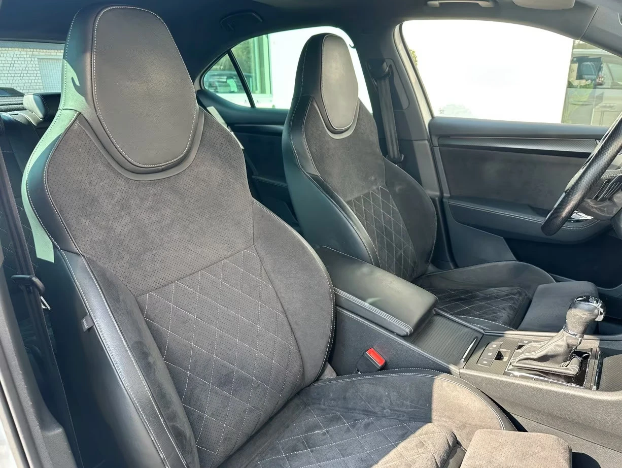 Skoda Superb Lim./iV/218HP/SPORT-LINE/CAM/MEMO/CANTON/LED/171q, снимка 6 - Автомобили и джипове - 54225988