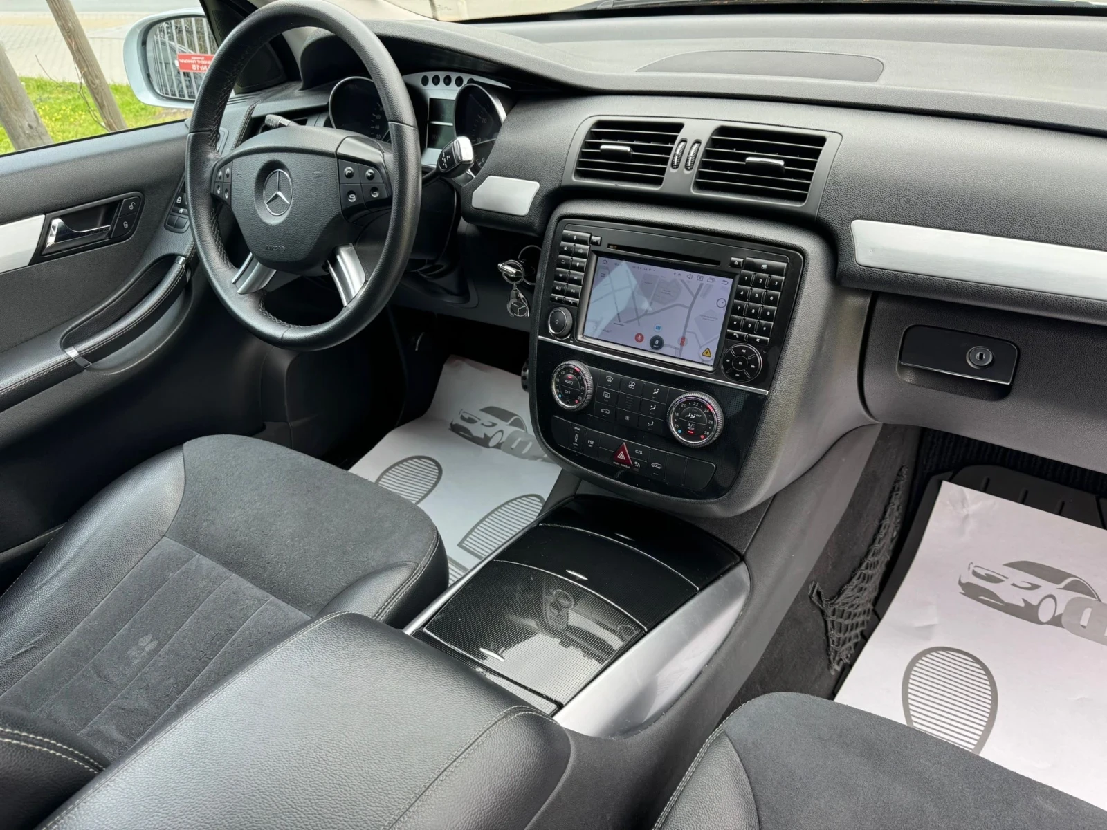 Mercedes-Benz R 350 3.5i/ГАЗ/NAVI, снимка 10 - Автомобили и джипове - 54386271