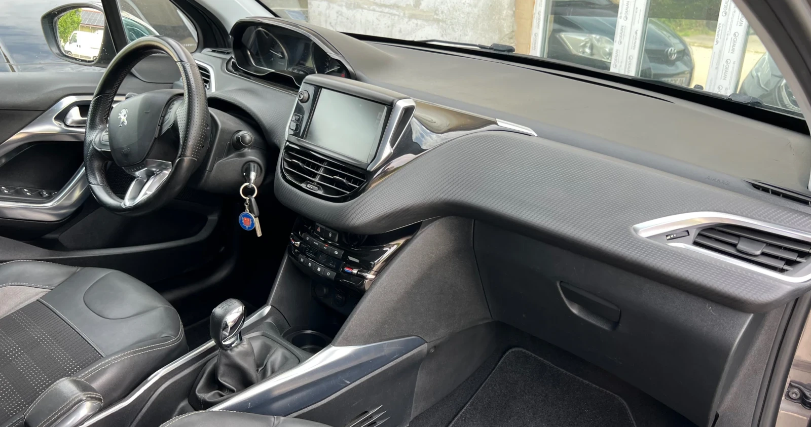 Peugeot 2008 1.6 HDI 92 КС.NAVIGATION , снимка 12 - Автомобили и джипове - 54611100