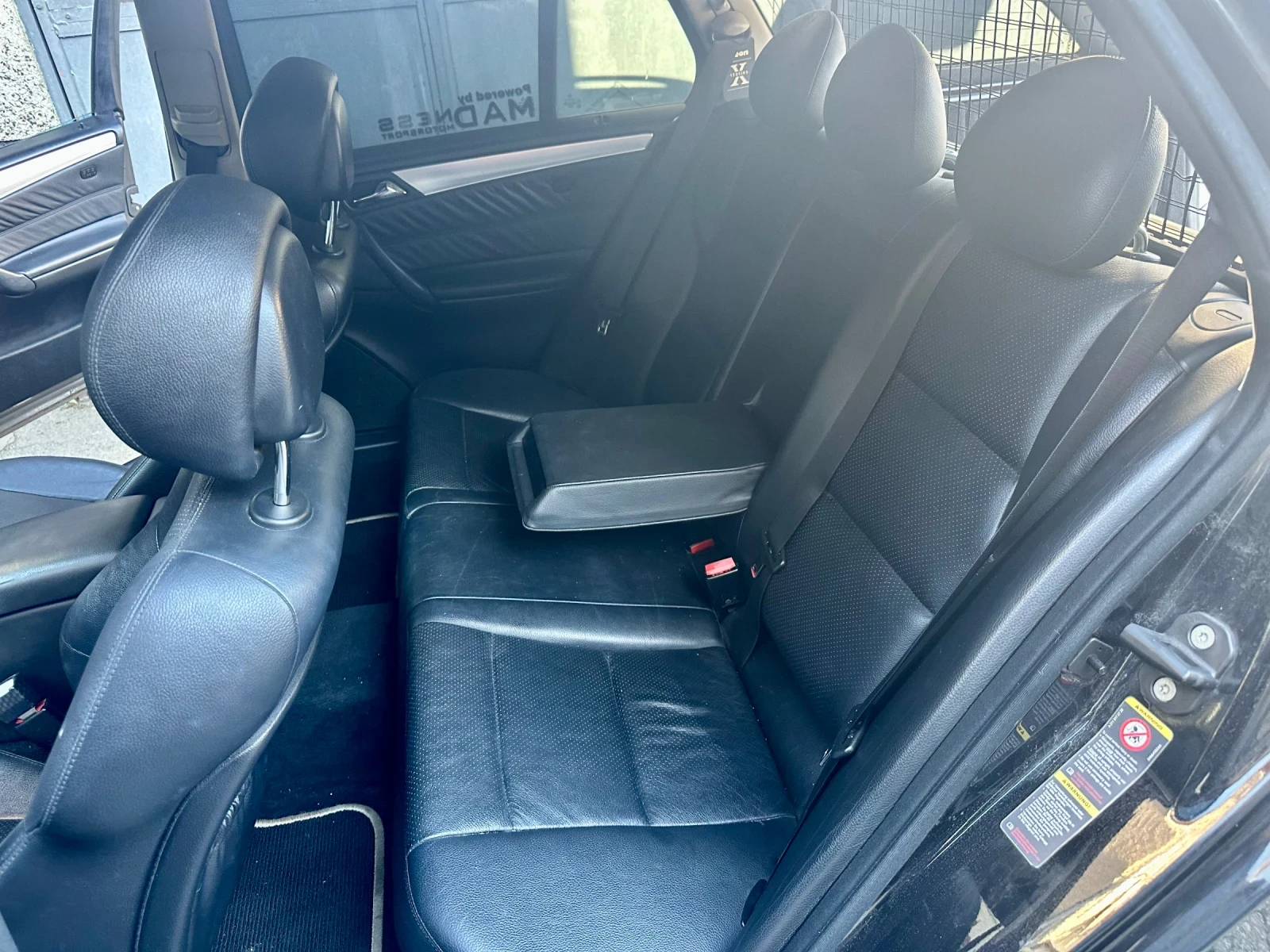 Mercedes-Benz C 320, снимка 7 - Автомобили и джипове - 54691988